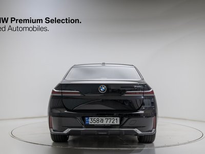 2023 BMW 7 SERIES photo 3