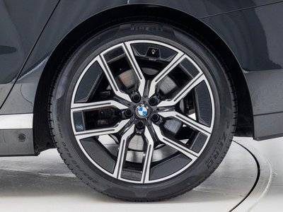 2023 BMW 7 SERIES photo 6