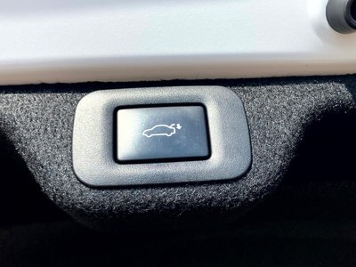 2023 Toyota CROWN CROSSOVER — миниатюра 70
