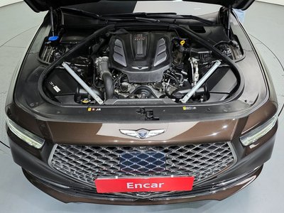 GENESIS G90 - 7
