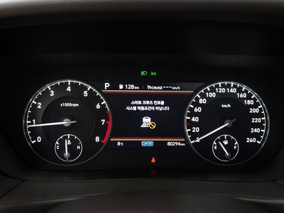 GENESIS G90 - 8