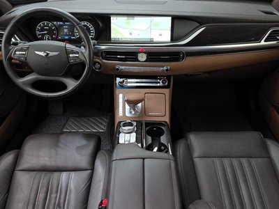 GENESIS G90 - 5