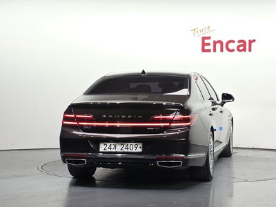 GENESIS G90 - 4