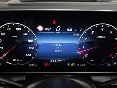 MERCEDES-BENZ GLC - 8