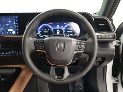 2024 Toyota CROWN SPORT photo 6