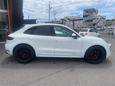 PORSCHE MACAN - 6