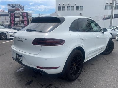 PORSCHE MACAN - 5
