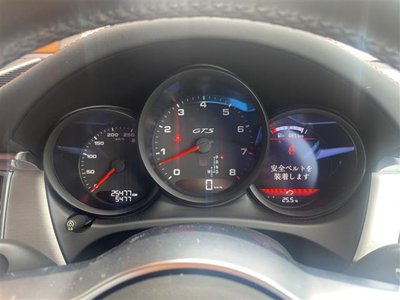 PORSCHE MACAN - 10