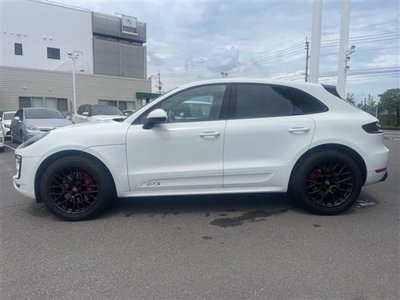 PORSCHE MACAN - 7
