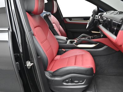 PORSCHE CAYENNE - 10