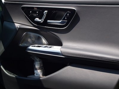 2025 Mercedes-BENZ E-CLASS 缩略图 13