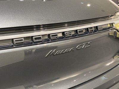 PORSCHE MACAN - 6