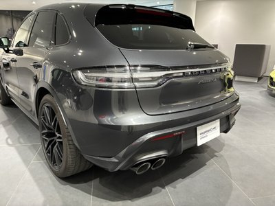 PORSCHE MACAN - 4