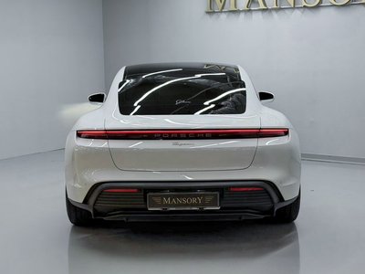 2025 Porsche TAYCAN 照片 3
