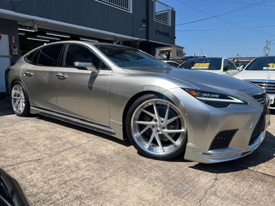 2022 Lexus LS photo 10