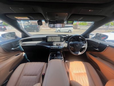 صورة مصغرة 25 لـ 2022 Lexus LS