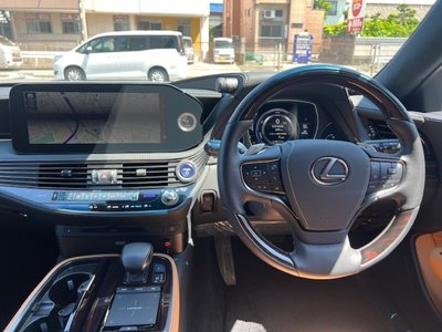صورة مصغرة 26 لـ 2022 Lexus LS