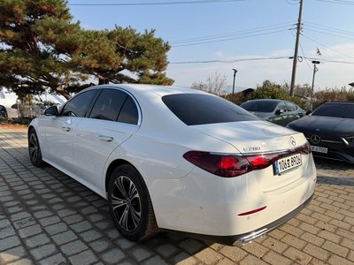 MERCEDES-BENZ E-CLASS - 4