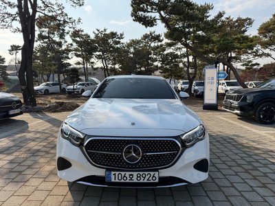 MERCEDES-BENZ E-CLASS - 2