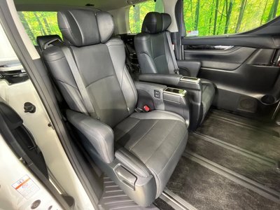 TOYOTA ALPHARD - 9