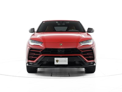 LAMBORGHINI URUS - 3