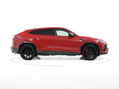 LAMBORGHINI URUS - 5