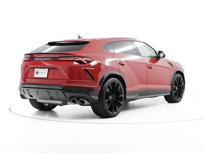 LAMBORGHINI URUS - 9