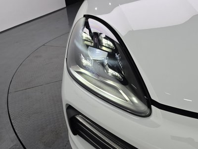 PORSCHE CAYENNE - 9