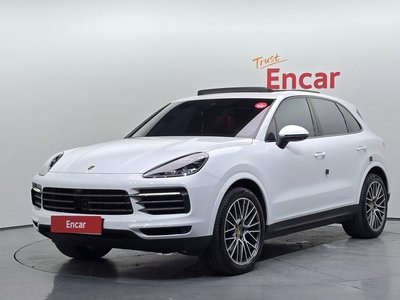 PORSCHE CAYENNE - 1