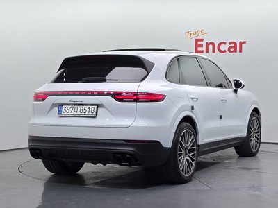 PORSCHE CAYENNE - 4