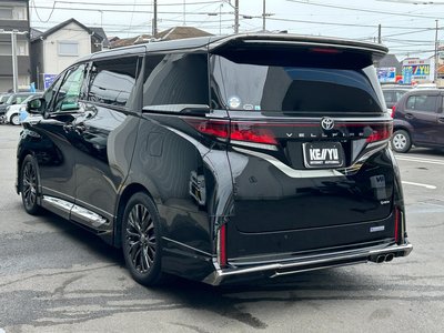 صورة 10 لـ 2024 Toyota VELLFIRE