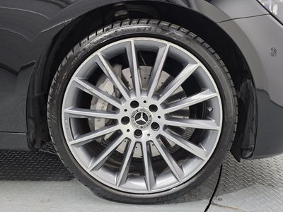 MERCEDES-BENZ E-CLASS - 6