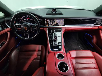 PORSCHE PANAMERA - 5