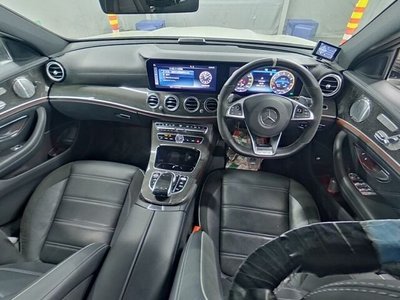 MERCEDES-BENZ E-CLASS - 3