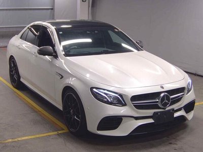 MERCEDES-BENZ E-CLASS - 1