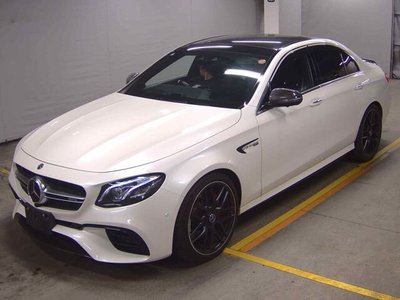 MERCEDES-BENZ E-CLASS - 4