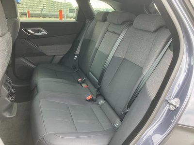 LAND ROVER RANGE ROVER VELAR 2024 thumbnail 25