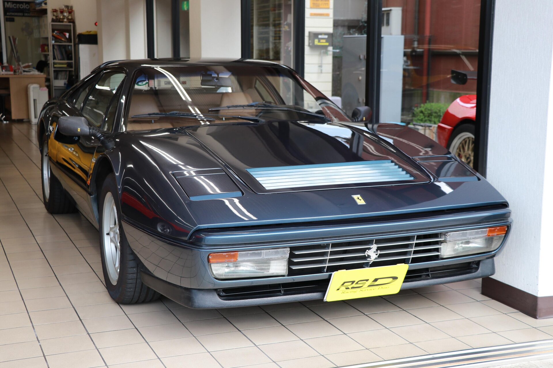 FERRARI 328 GTB - View 1