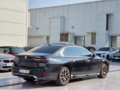 BMW 7 SERIES - 4