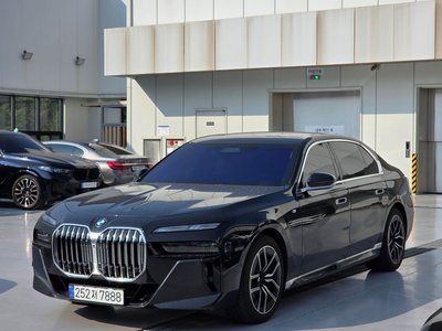 BMW 7 SERIES - 1