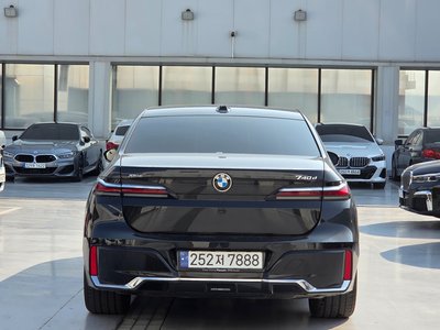 BMW 7 SERIES - 3