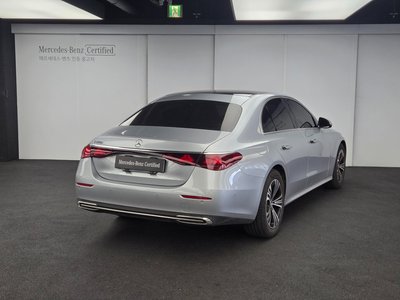 MERCEDES-BENZ E-CLASS - 5