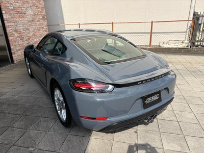 صورة 8 لـ 2018 Porsche 718