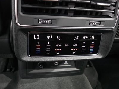 2023 AUDI Q8 — миниатюра 17