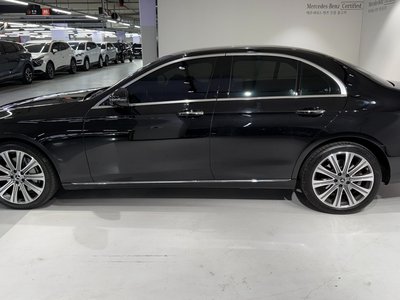 MERCEDES-BENZ E-CLASS - 8