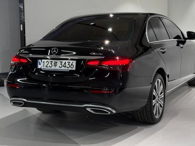 MERCEDES-BENZ E-CLASS - 3
