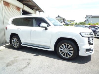 TOYOTA LAND CRUISER 300 - 5