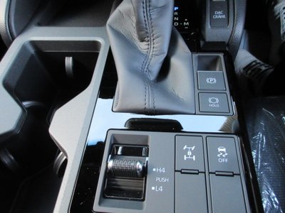2026 Toyota LAND CRUISER 250 缩略图 12