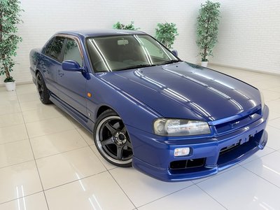 NISSAN SKYLINE - 2