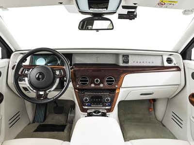 2020 ROLLS-ROYCE PHANTOM 缩略图 17